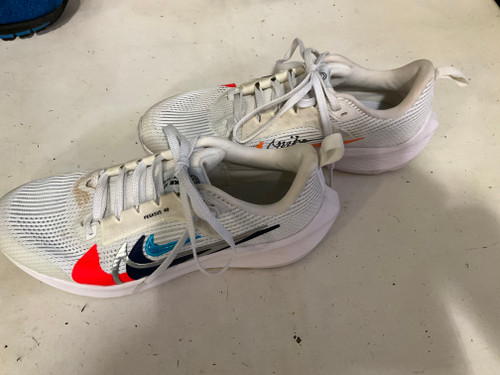 Vist Large View of Product Image Which is Used Nike Running/X-Train Shoes W White Junior 05.5