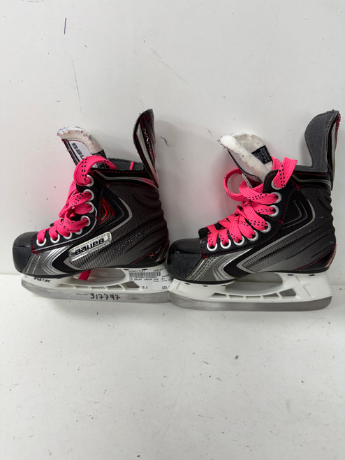 Vist Large View of Product Image Which is Used Bauer VAPOR X60 Youth Hockey Skate Youth 10.0