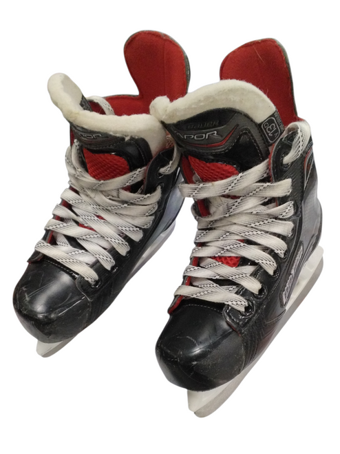 Vist Large View of Product Image Which is Used Bauer VAPOR Youth Hockey Skate Youth 13.0