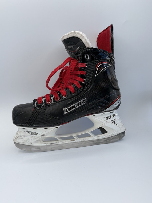Vist Large View of Product Image Which is Used Bauer X600 Senior Hockey Skate Senior 7.5