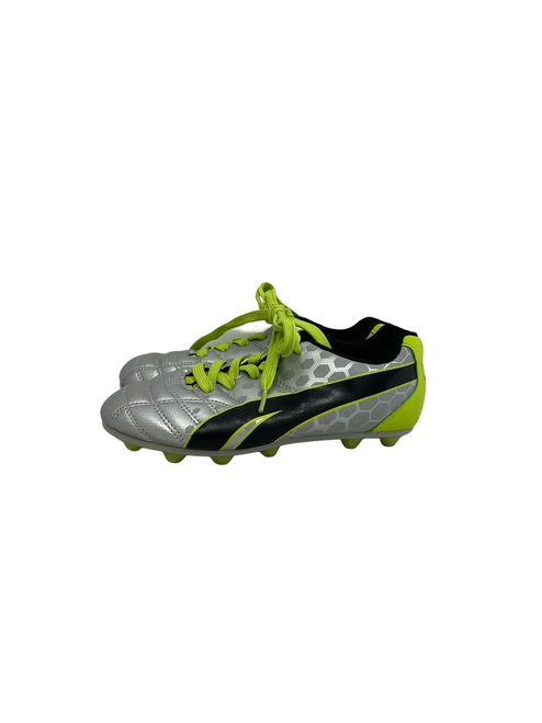Vist Large View of Product Image Which is Used Puma Procat Jr 1 Soccer Cleats