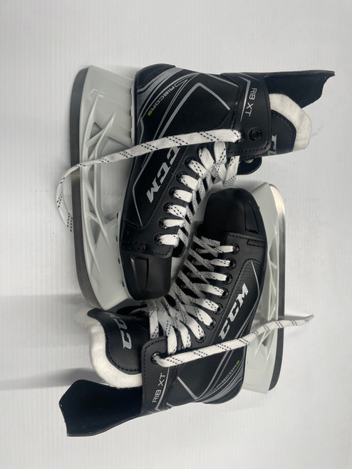 Vist Large View of Product Image Which is Used CCM RIB XT Senior Hockey Skate Senior 7