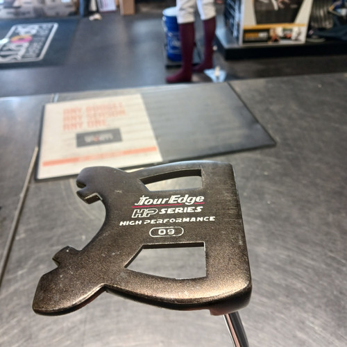 Vist Large View of Product Image Which is Used Tour Edge HP SERIES 09 Mens Putter RH