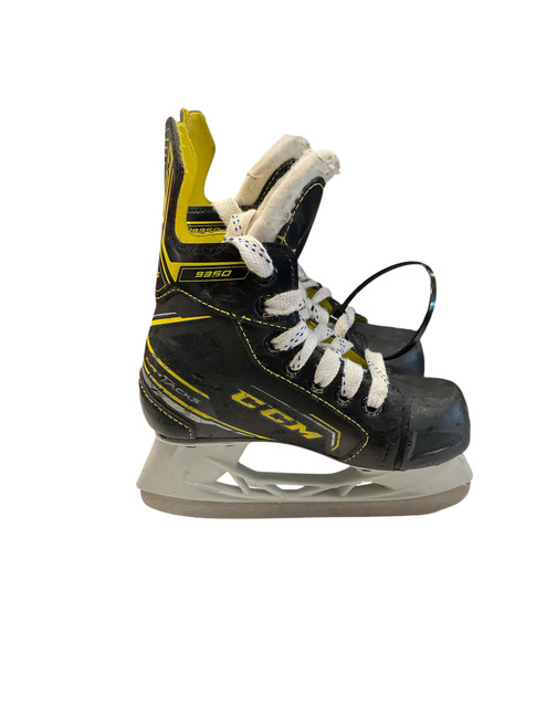 Vist Large View of Product Image Which is Used CCM SUPER TACKS 9350 SZ Y 11 Youth Hockey Skate Youth 11.0