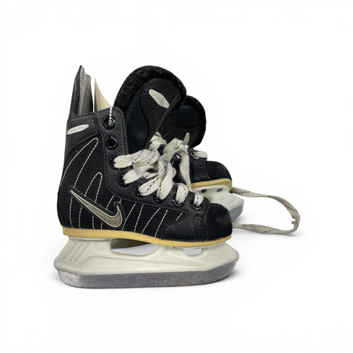 Vist Large View of Product Image Which is Used Nike IGNITE Youth Hockey Skate Youth 08.0