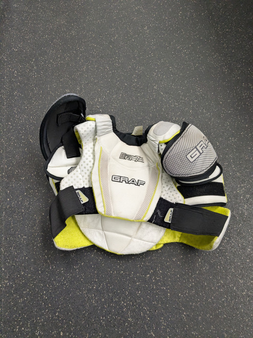 Vist Large View of Product Image Which is Used Graf ERA 7 Senior Shoulder Pads MD