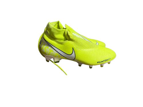 Vist Large View of Product Image Which is Used Nike Soccer Cleats Yellow Junior 04