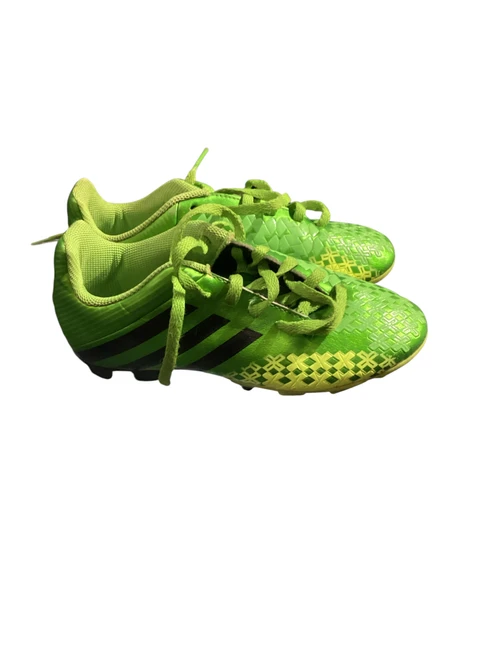 Vist Large View of Product Image Which is Used Adidas Soccer Cleats None Junior 01.5