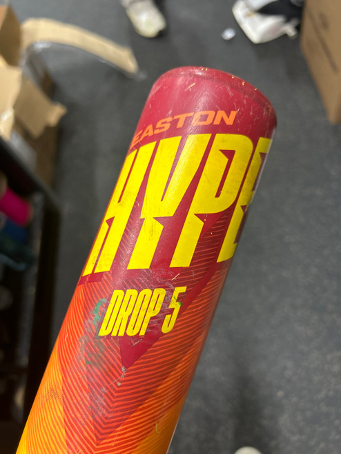 Vist Large View of Product Image Which is Used Easton HYPE FIRE 2024 31-5 BB/SB USSSA 2 3/4 Bat 31"