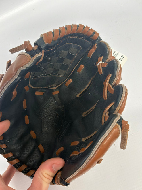 Vist Large View of Product Image Which is Used Adidas TS9500BR BB/SB Glove RH Throw Black 9 1/2"