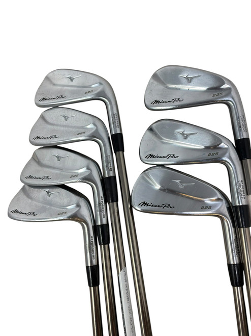 Vist Large View of Product Image Which is Used Mizuno PRO 225 Mens Iron Set RH 4I-PW