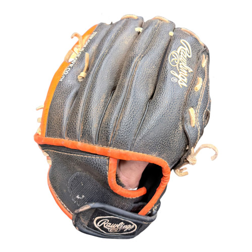 Vist Large View of Product Image Which is Used Rawlings PLAYER SERIES BB/SB Glove RH Throw Black 10 1/2"