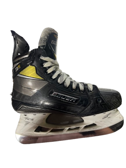 Vist Large View of Product Image Which is Used Bauer BAUER SUPREME SZ 5.5 Senior Hockey Skate Senior 5.5