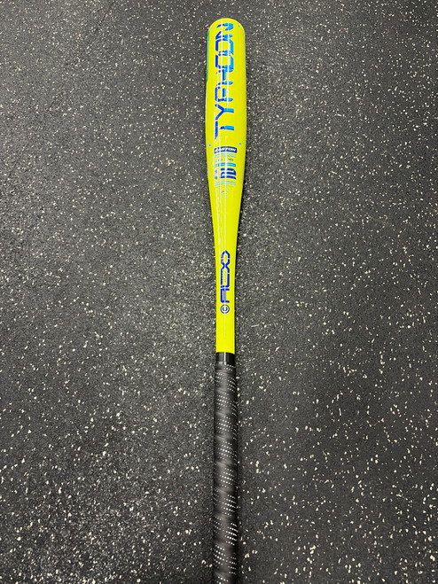 Vist Large View of Product Image Which is Used Easton TYPHOON EUS6TY12 NIW BB/SB USA 2 1/4 Bat 30"