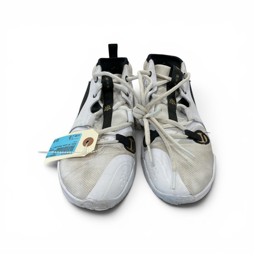 Vist Large View of Product Image Which is Used Nike Basketball Shoes Y White Junior 05