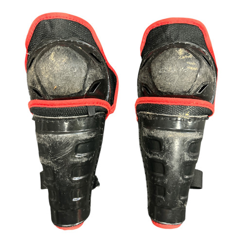Vist Large View of Product Image Which is Used CCM SHIN GUARDS Youth Shin Guards Black 8"