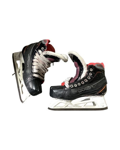 Vist Large View of Product Image Which is Used Bauer VAPOR X900 Senior Hockey Skate Senior 7.5