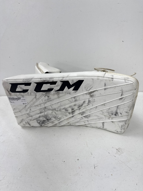Vist Large View of Product Image Which is Used CCM E4.9 Senior Goalie Blocker White