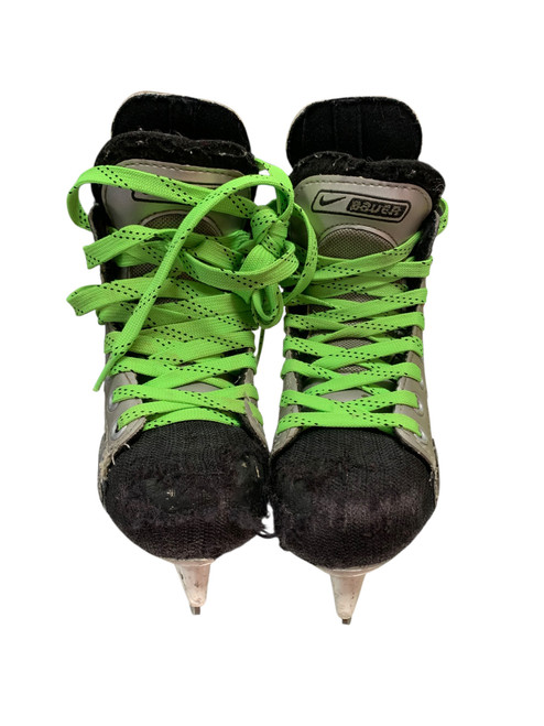 Vist Large View of Product Image Which is Used Bauer VAPOR XXII Youth Hockey Skate Youth 11.0