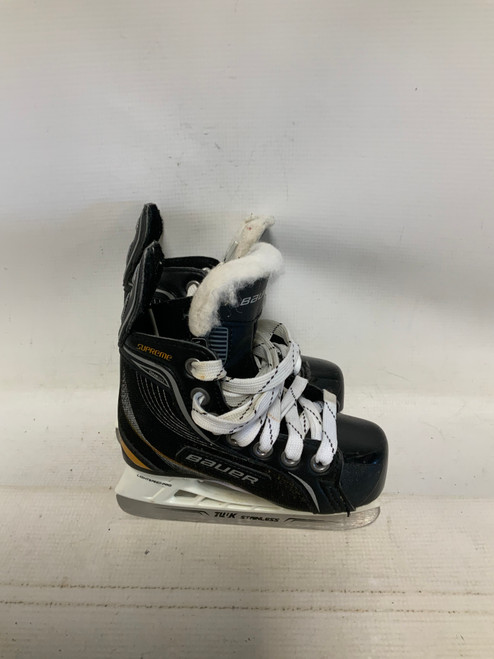 Vist Large View of Product Image Which is Used Bauer SUPREME ONE20 Youth Hockey Skate Youth 08.0