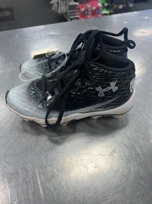 Vist Large View of Product Image Which is Used Under Armour FOOTBALL Jr FB Cleats Black Junior 01