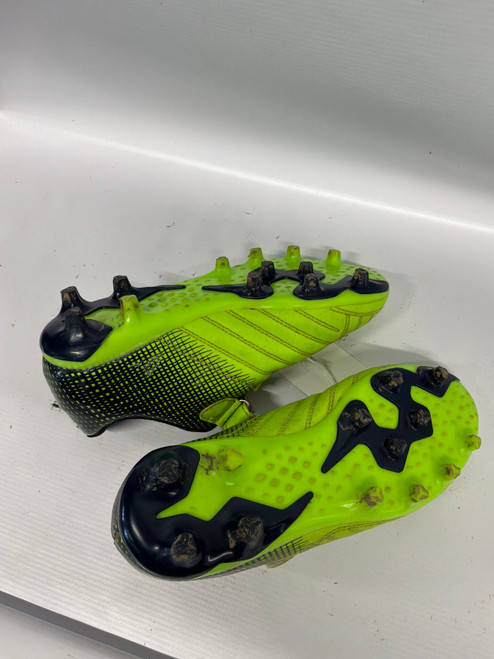 Vist Large View of Product Image Which is Used Soccer Cleats Green Junior 02