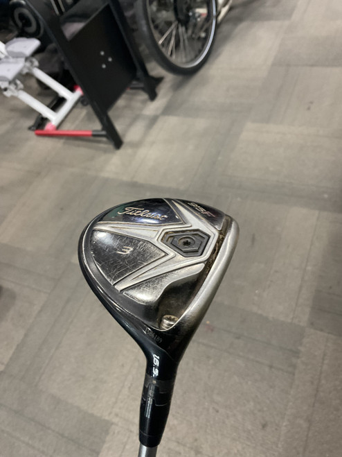 Vist Large View of Product Image Which is Used Titleist 915F Mens Fairway Wood RH 3 Wood