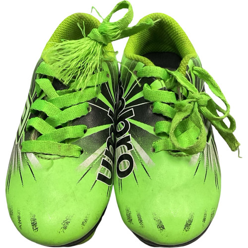 Vist Large View of Product Image Which is Used Umbro Soccer Cleats Green Youth 09.0