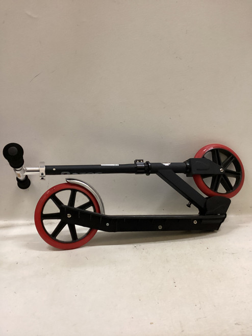Vist Large View of Product Image Which is Used Razor CARBON LUX Scooter Red