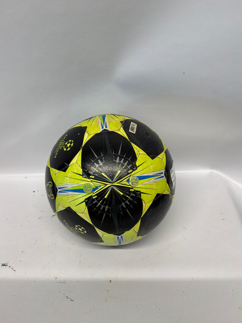 Vist Large View of Product Image Which is Used USED BALL All Size Soccer Ball White 4