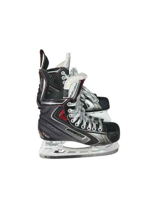 Vist Large View of Product Image Which is Used Bauer VAPOR Junior Hockey Skate Junior 03.5