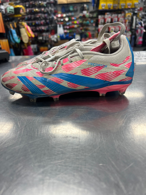 Vist Large View of Product Image Which is Used Adidas PREDATOR Soccer Cleats White Junior 04.5