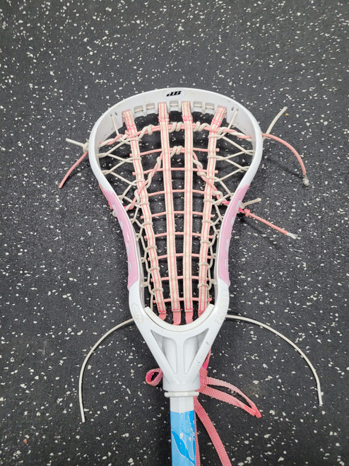Vist Large View of Product Image Which is Used DeBeer TRINITY Jr Atk/Mid Complete Stick White