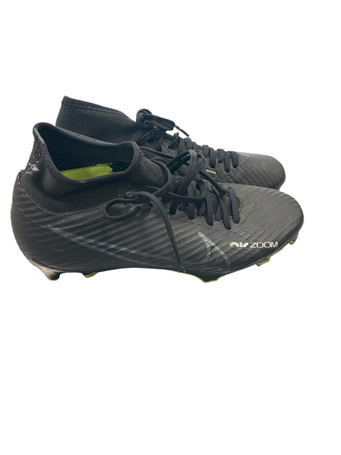 Vist Large View of Product Image Which is Used Nike Soccer Cleats Black Junior 04.5