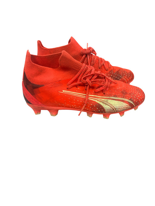 Vist Large View of Product Image Which is Used Puma Soccer Cleats Red Junior 03.5