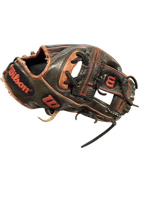 Vist Large View of Product Image Which is Used Wilson A2K BB/SB Glove RH Throw Black 11 1/4"
