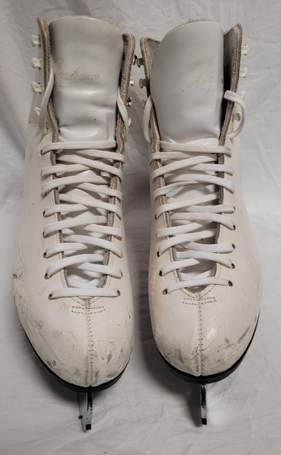 Vist Large View of Product Image Which is Used Lange CLASSIC WomensFigure Skate White Senior 7