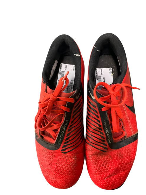 Vist Large View of Product Image Which is Used Nike Soccer Cleats Orange Junior 05.5