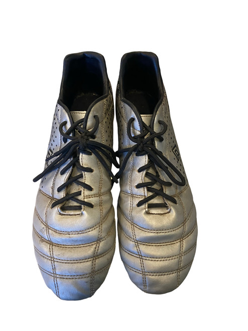Vist Large View of Product Image Which is Used Soccer Cleats Silver Senior 9