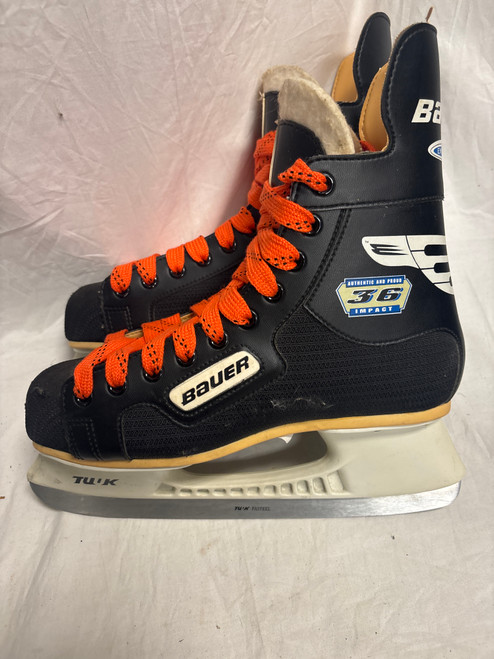 Vist Large View of Product Image Which is Used Bauer PRO ENDORSED Senior Hockey Skate Senior 9