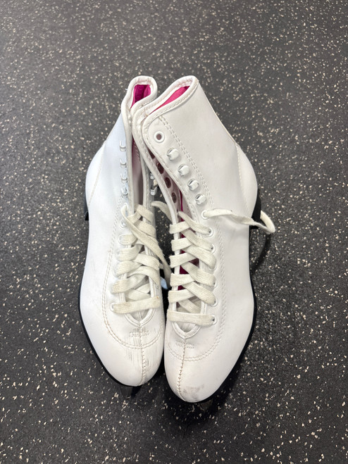 Vist Large View of Product Image Which is Used IMPERIAL FIGURE SKATES WomensFigure Skate White Senior 8