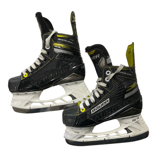Vist Large View of Product Image Which is Used Graf GRAF YOUTH SKATES Youth Hockey Skate Youth 10.0