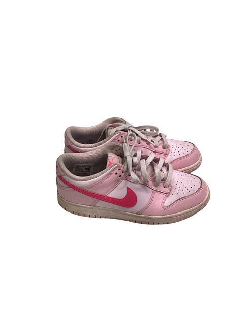 Vist Large View of Product Image Which is Used Nike DUNK LOW TRIPLE PINK Basketball Shoes W Pink Youth 07.0