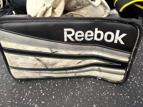 Vist Large View of Product Image Which is Used Reebok 4K Youth Goalie Blocker Black
