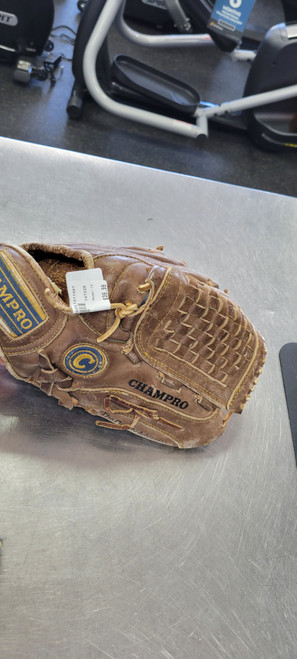 Vist Large View of Product Image Which is Used Champro 12 BB/SB Glove RH Throw None 12"