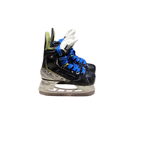 Vist Large View of Product Image Which is Used Bauer 3X Youth Hockey Skate Youth 11.0