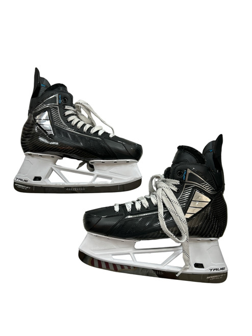 Vist Large View of Product Image Which is Used True CARBON CUSTOM SR 12 SKATES Senior Hockey Skate Senior 12