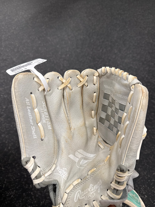 Vist Large View of Product Image Which is Used Rawlings SCSB110M BB/SB Glove LH Throw Grey 11"