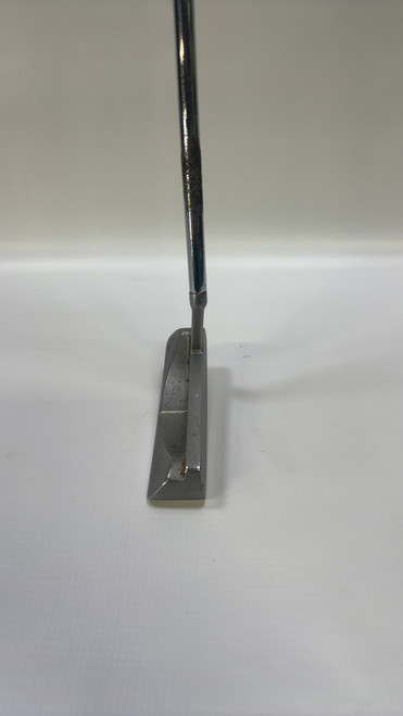 Vist Large View of Product Image Which is Used Cleveland CLASSIC 3 Mens Putter RH