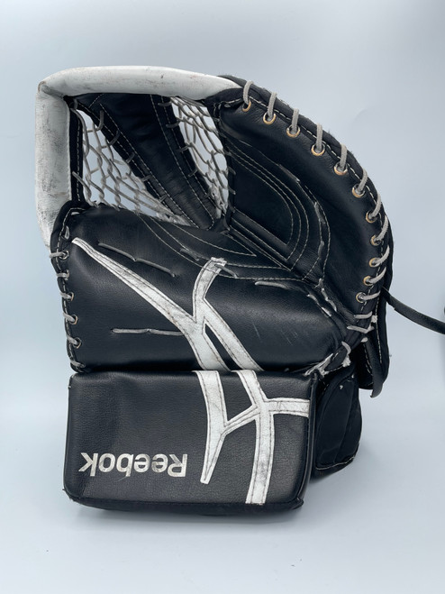 Vist Large View of Product Image Which is Used Reebok 9000 Senior Goalie Catcher Black